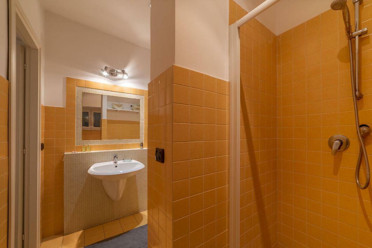 Colosseo & San Clemente Cozy Flat Rome Buitenkant foto